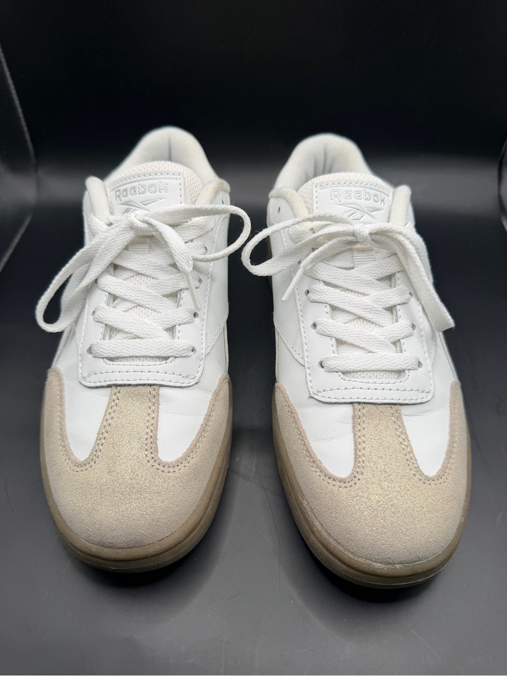 Reebok Women’s Court Advance Sneakers White Beige Gum Sole Ortholite Size 7 - Picture 2 of 6